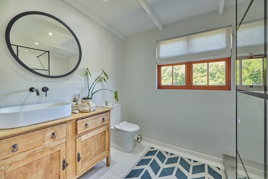 4 Bedroom Property for Sale in Milkwood Park Western Cape